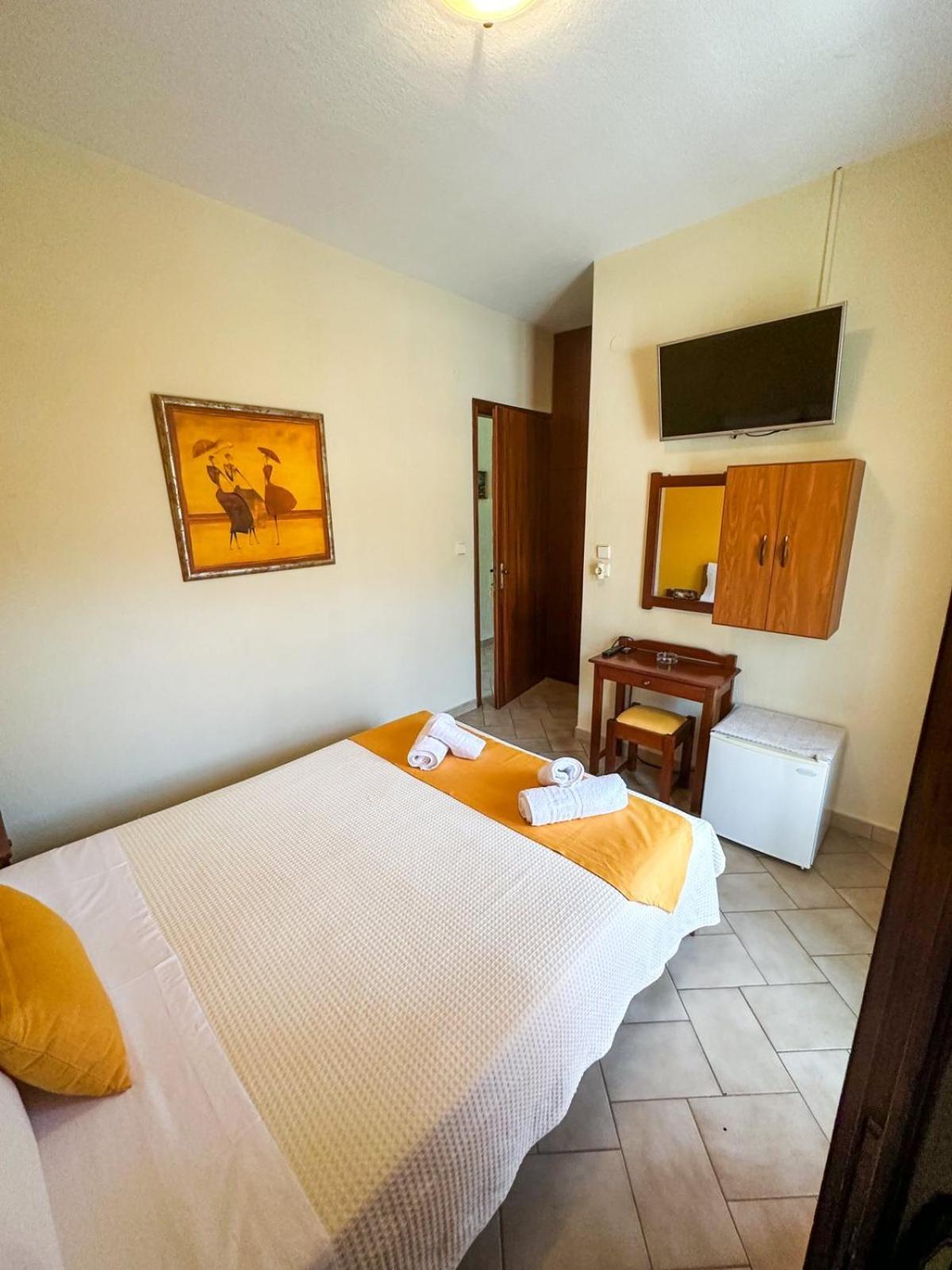 Pantelidis Rooms Скала-Потамиас Экстерьер фото