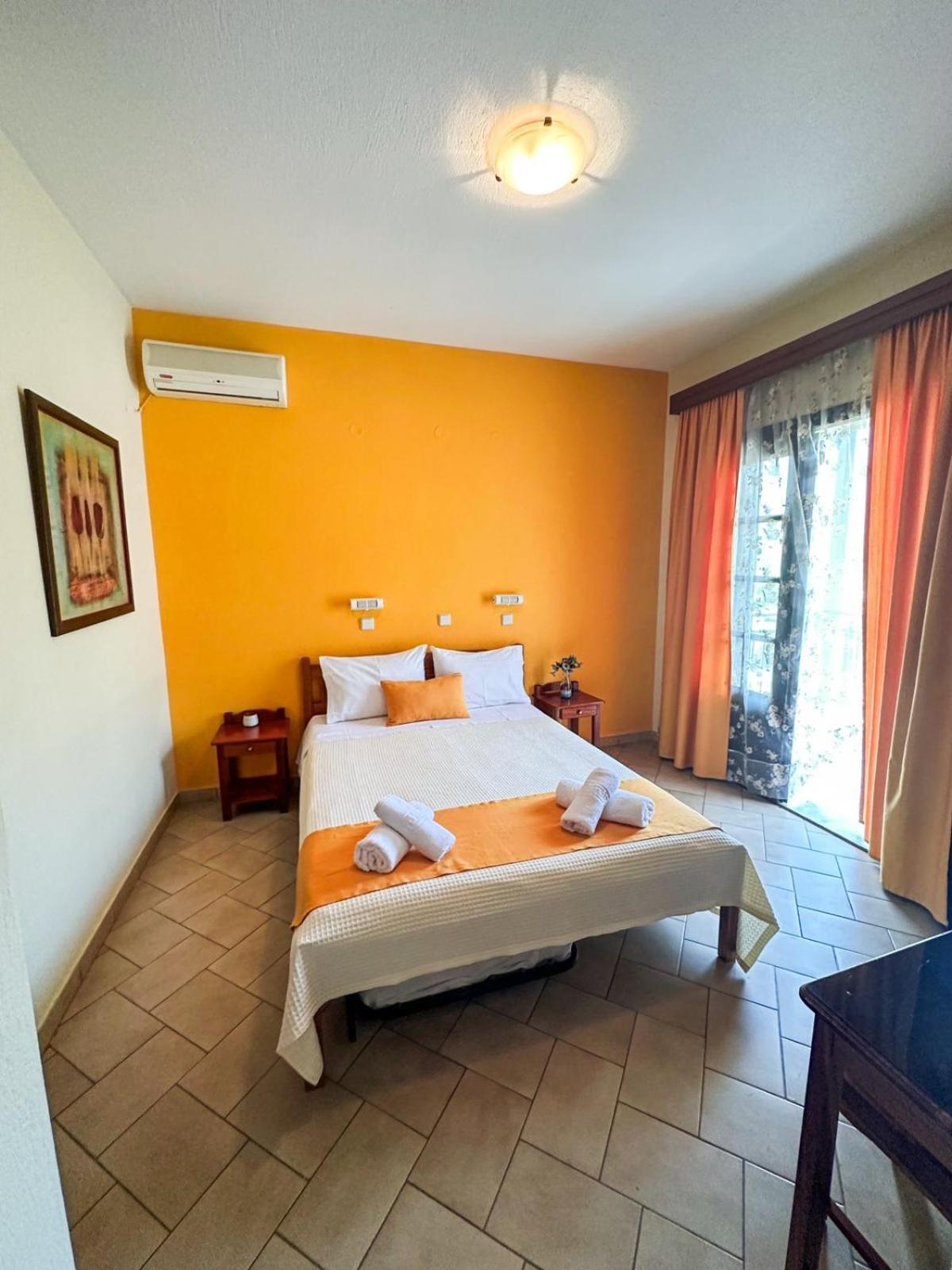 Pantelidis Rooms Скала-Потамиас Экстерьер фото